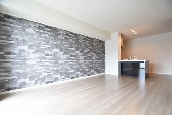 �y�����E���r���O�z�@