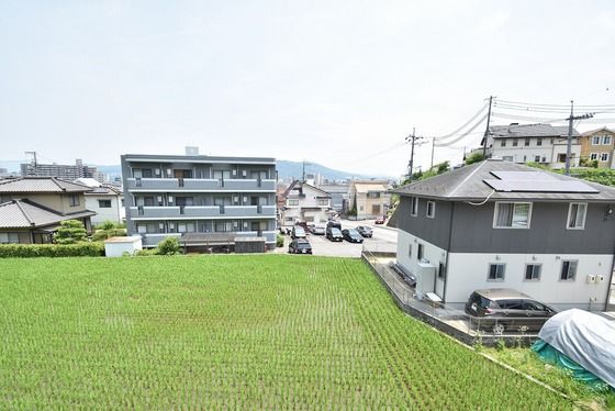 �y���]�z�@