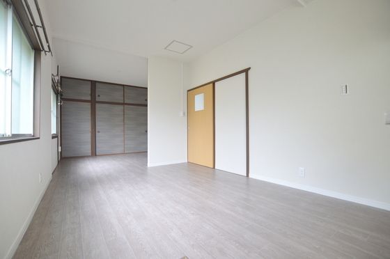 �y���̑������E�X�y�[�X�z�@