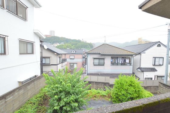 �y���]�z�@