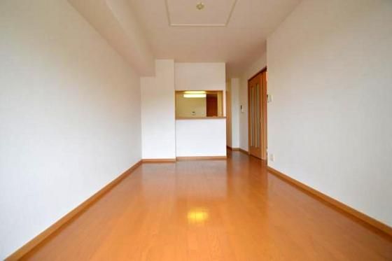 �y�����E���r���O�z�@