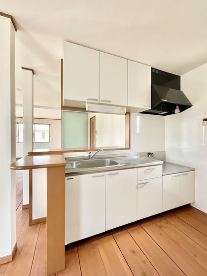 �y�L�b�`���z�@