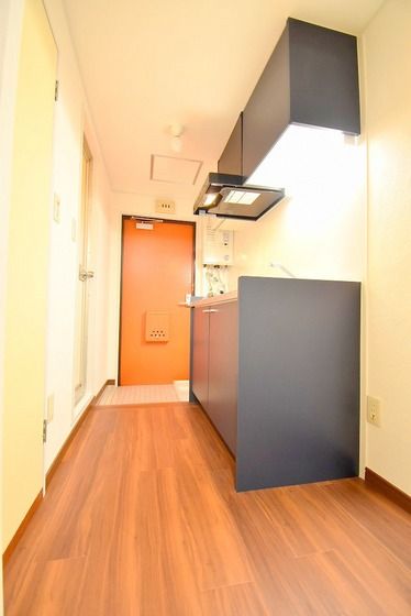 �y�L�b�`���z�@