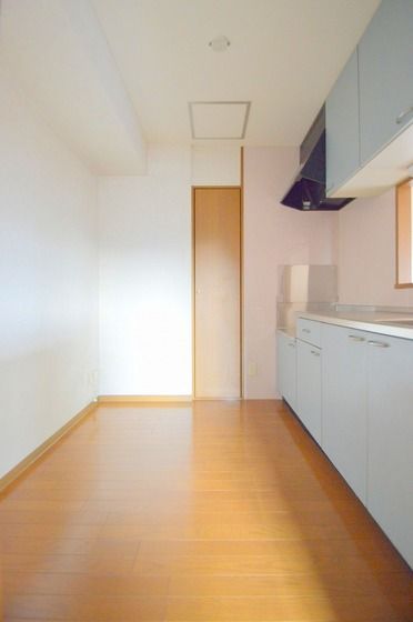 �y�L�b�`���z�@