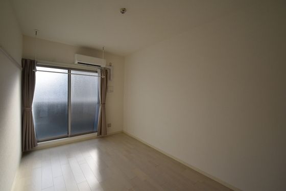 �y���̑������E�X�y�[�X�z�@