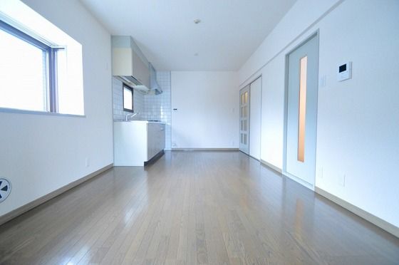 �y�����E���r���O�z�@���r���O�X�y�[�X