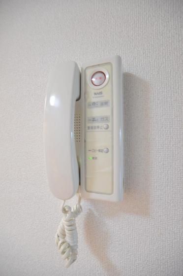 �y�Z�L�����e�B�z�@�I�[�g���b�N�C���^�[�z��