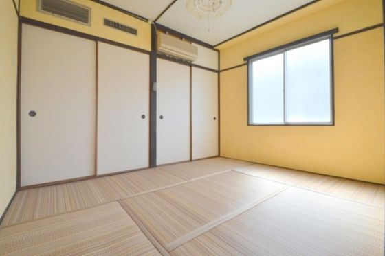 �y���̑������E�X�y�[�X�z�@�a��6���E�������Ƃ��ɃG�A�R���t���Ă܂��I