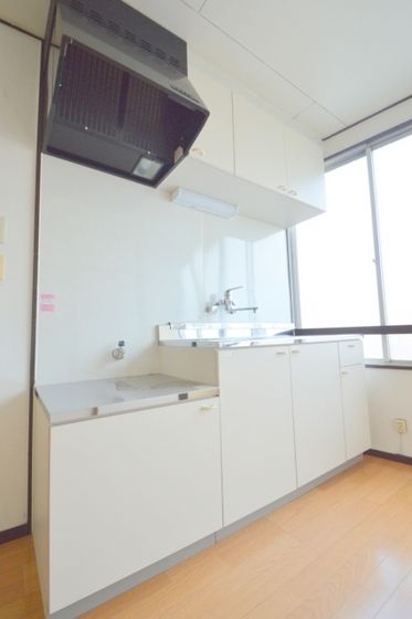 �y�L�b�`���z�@2���K�X�R�����ݒu���̍L�߂ȃL�b�`��(^O^)