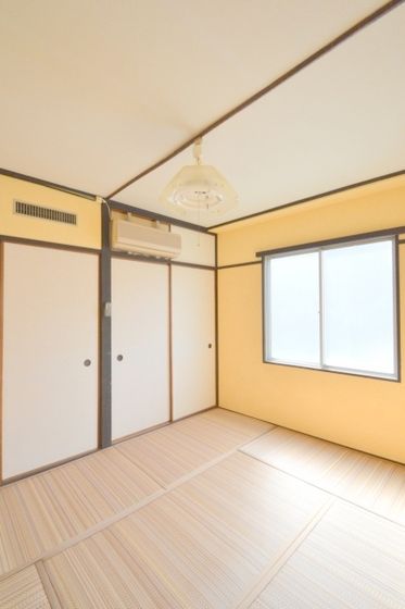 �y���̑������E�X�y�[�X�z�@�a��6���E�������Ƃ��ɃG�A�R���t���Ă܂��I