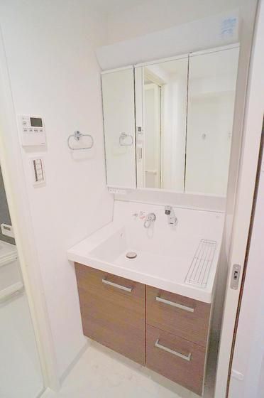 �y���ʏ��z�@