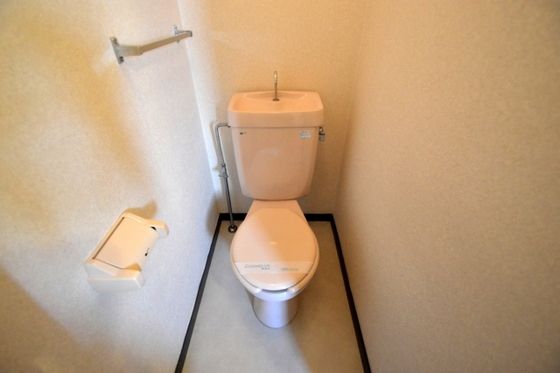 �y�g�C���z�@