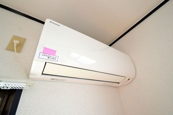 �y���̑��ݔ��z�@�G�A�R��1��t��