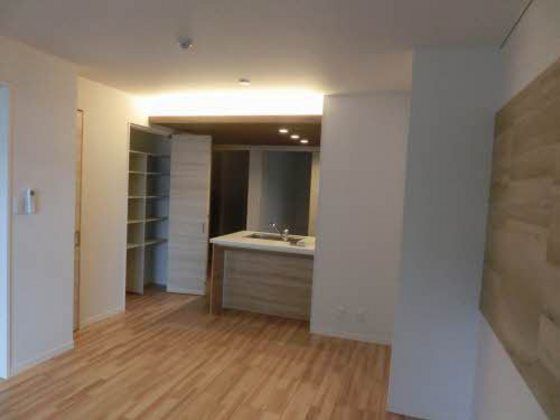 �y���̑��ݔ��z�@