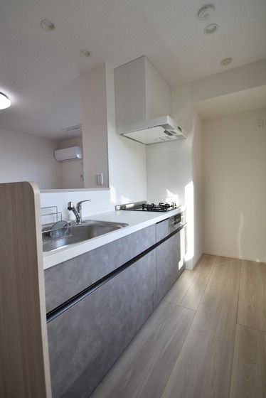 �y�L�b�`���z�@