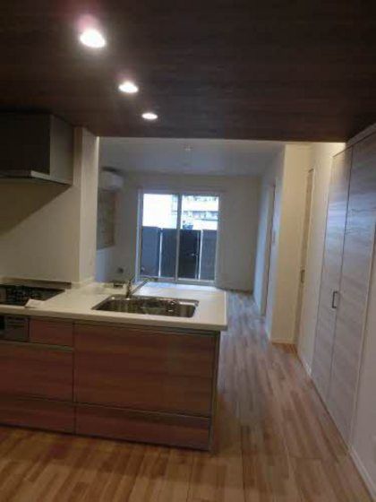 �y�L�b�`���z�@