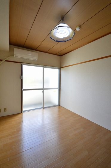 �y���̑������E�X�y�[�X�z�@