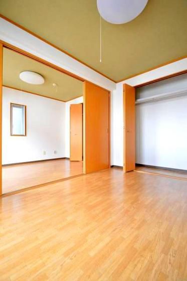 �y���̑������E�X�y�[�X�z�@