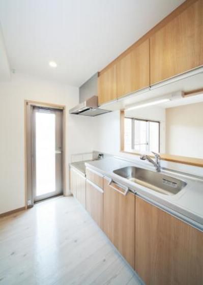 �y�L�b�`���z�@