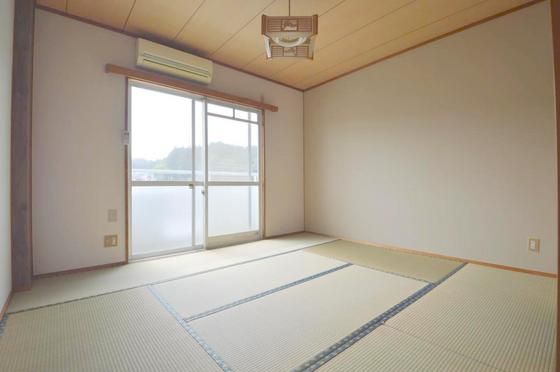 �y�����E���r���O�z�@