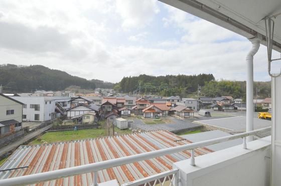 �y���]�z�@