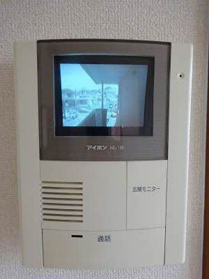 �y�Z�L�����e�B�z�@