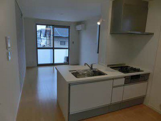 �y�����E���r���O�z�@