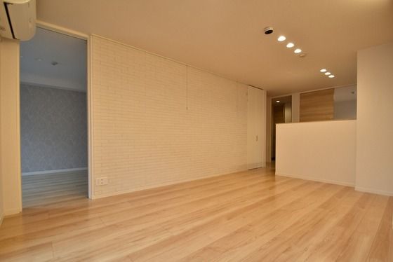 �y���̑������E�X�y�[�X�z�@