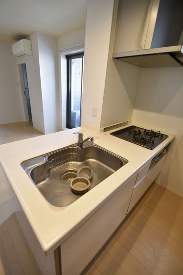 �y�L�b�`���z�@