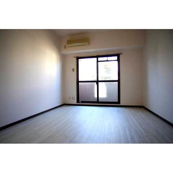 �y�����E���r���O�z�@