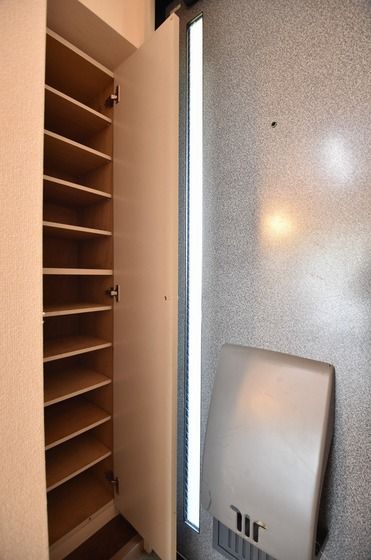 �y���̑��ݔ��z�@�傫�ȃV���[�YBOX�t��