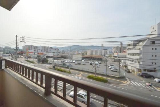 �y���]�z�@���]��