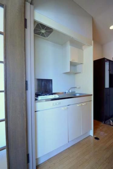 �y�L�b�`���z�@