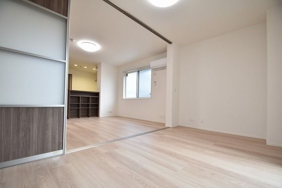 �y���̑������E�X�y�[�X�z�@