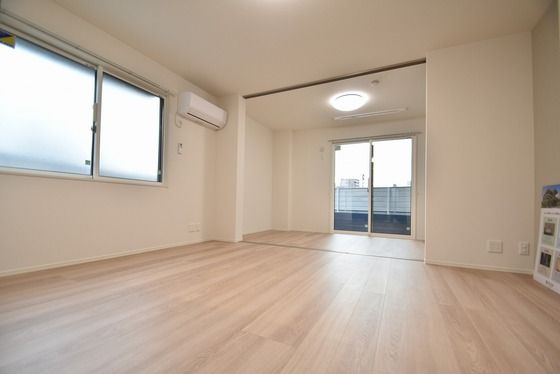 �y���̑������E�X�y�[�X�z�@