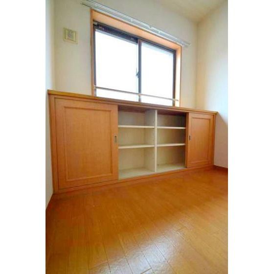 �y�����E���r���O�z�@