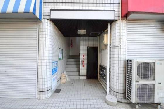 �G���g�����X