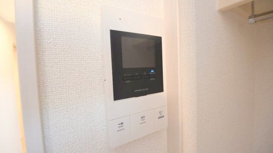 �y�Z�L�����e�B�z�@