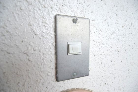 �y�Z�L�����e�B�z�@