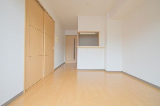 �y�����E���r���O�z�@