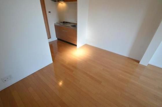 �y�����E���r���O�z�@