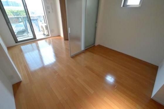 �y�����E���r���O�z�@�ʐ^�͕ʂ̕����̕��ł��B�p�����̂�����