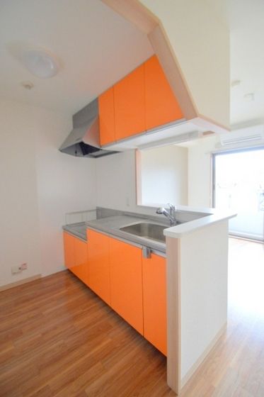 �y�L�b�`���z�@