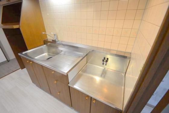 �y�L�b�`���z�@