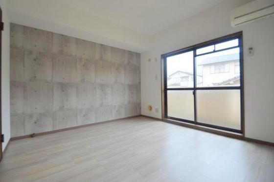 �y�����E���r���O�z�@