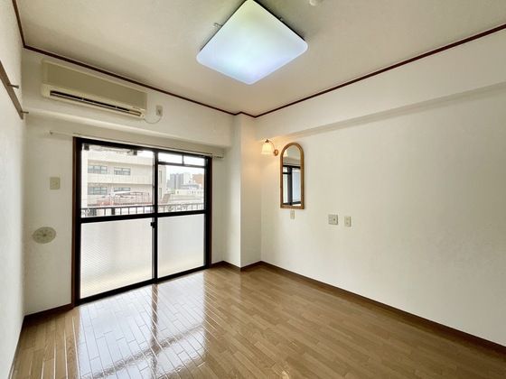 �y���̑������E�X�y�[�X�z�@