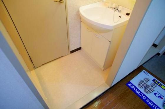 �y���ʏ��z�@