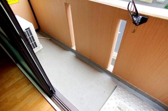 �y�o���R�j�[�z�@