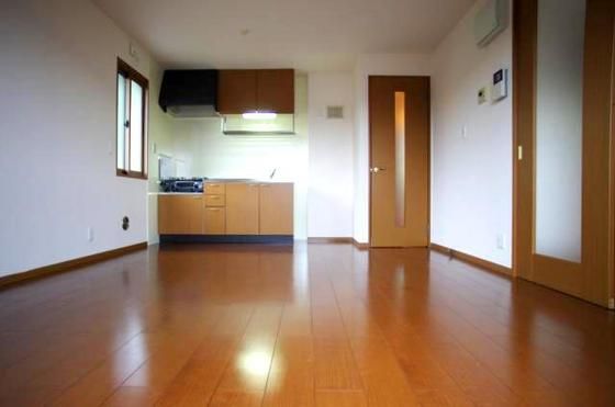 �y�����E���r���O�z�@