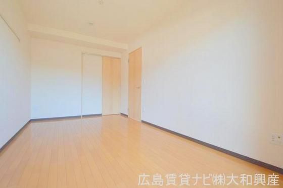 �y���̑������E�X�y�[�X�z�@